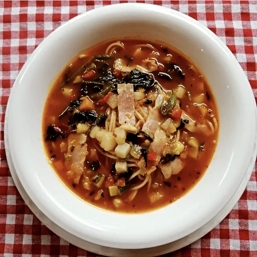 ベーコンと野菜のトマトスープ